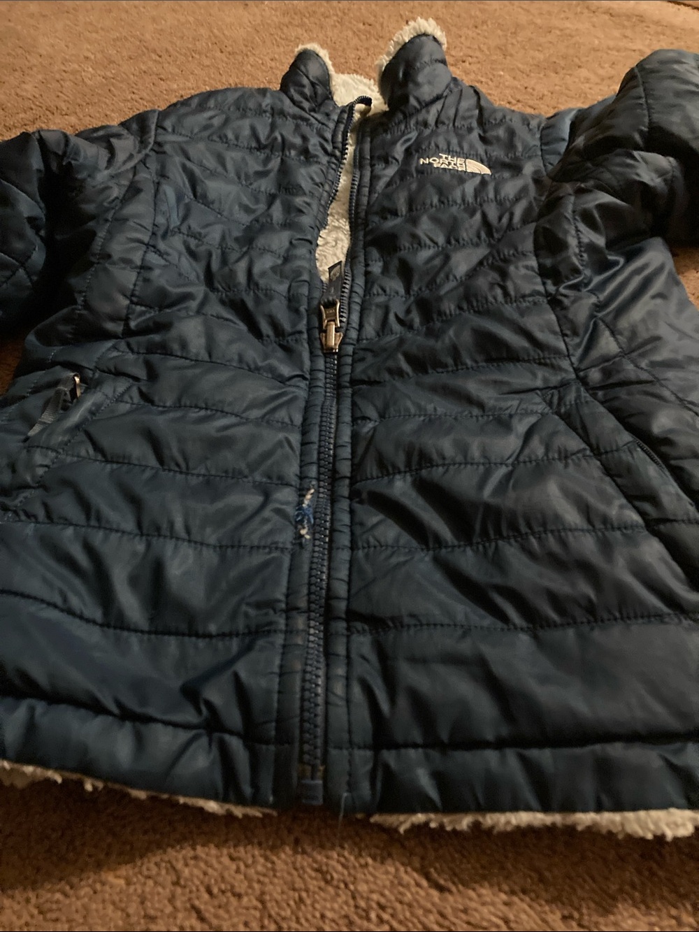 The North Face Kids Navy Quilted Sherpa Jacket size girls small